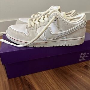 Nike SB Dunks limited edition “City of Love”